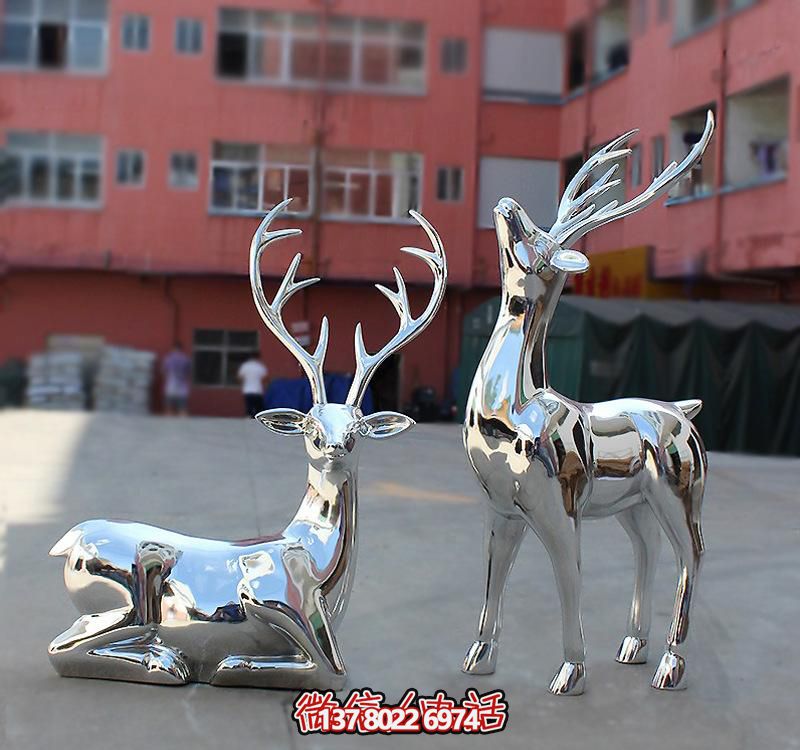 不銹鋼鏡面鹿雕塑，點(diǎn)綴公園景區(qū)