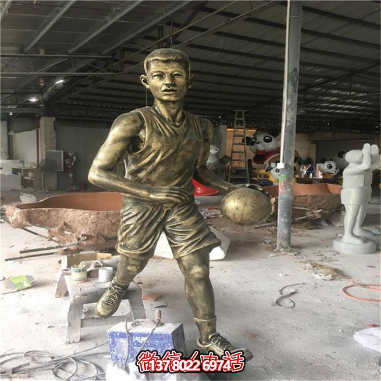 玻璃鋼仿銅人物擺件，點(diǎn)亮校園廣場