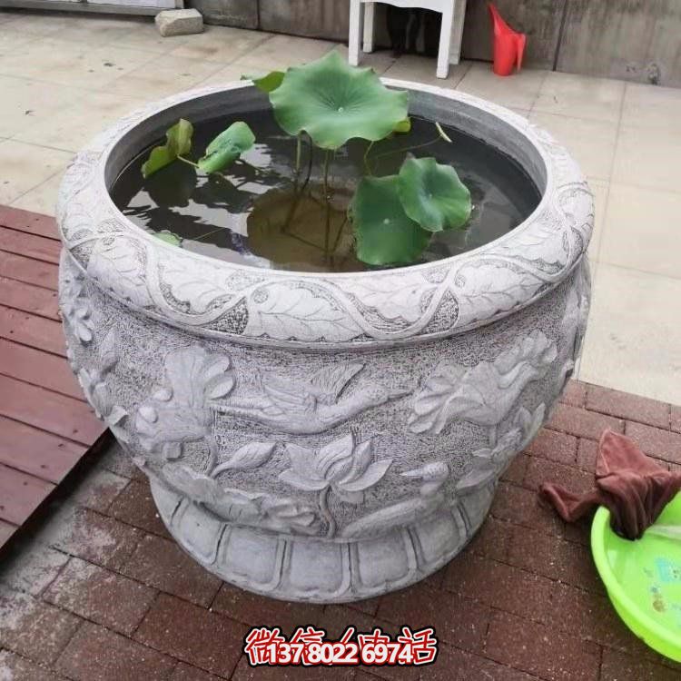 精美絕倫，濃濃古典風情歐式別墅大理石浮雕魚缸擺件