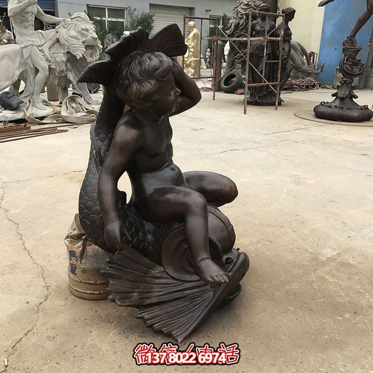 創(chuàng)意銅雕魚(yú)坐椅，讓兒童享受景觀(guān)之美