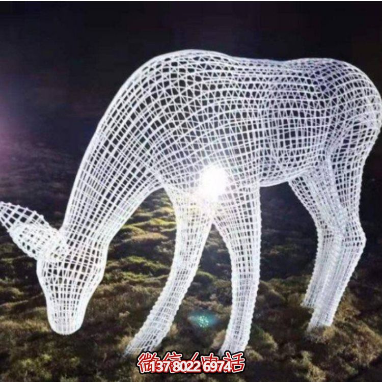 鏤空不銹鋼幾何梅花鹿雕塑，創意戶外擺件