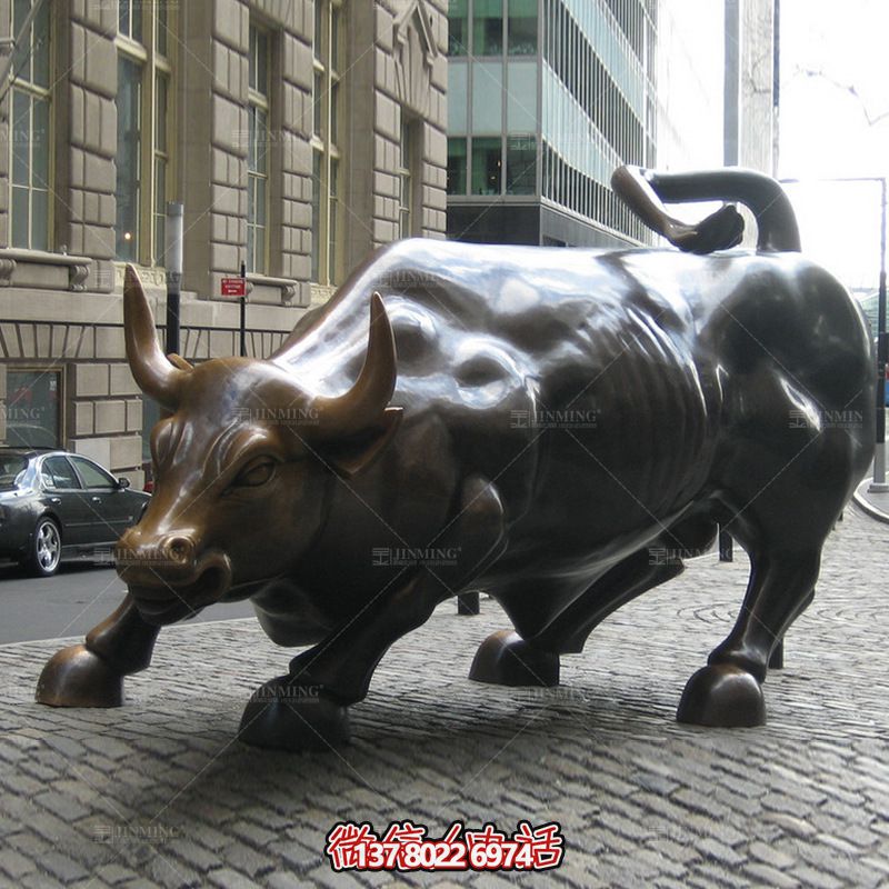 玻璃鋼仿真牛雕塑，精美仿真動物裝點城市街道