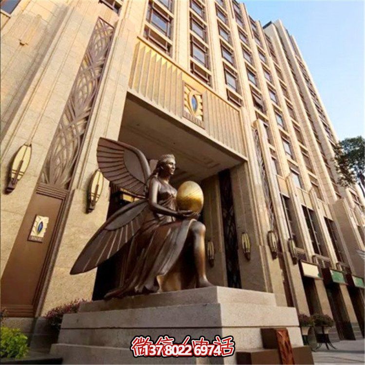 大型銅雕花仙子雕塑，精美點(diǎn)綴酒店門口