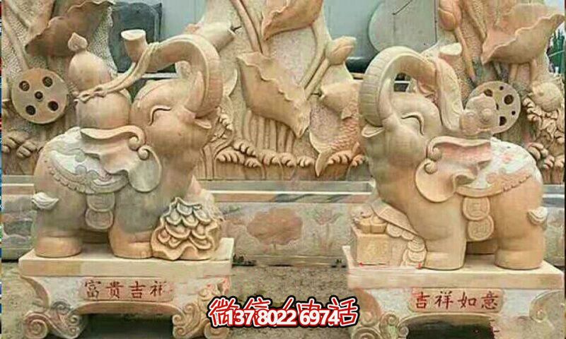 景區精美黃蠟石雕大象雕塑，精致優雅