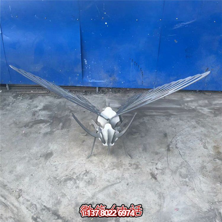 不銹鋼蝴蝶雕塑，點(diǎn)綴你的園林戶(hù)外空間