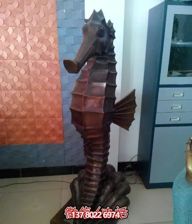 大型商場擺放的玻璃鋼創(chuàng)意海馬雕塑 大型商場擺放的玻璃鋼創(chuàng)意海馬雕塑