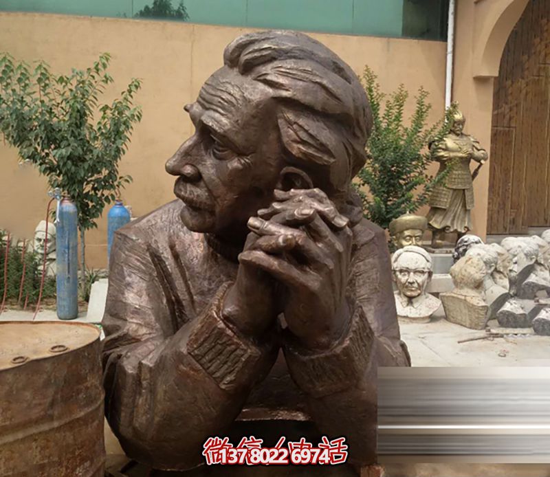 名人銅雕思考的愛因斯坦 名人銅雕思考的愛因斯坦